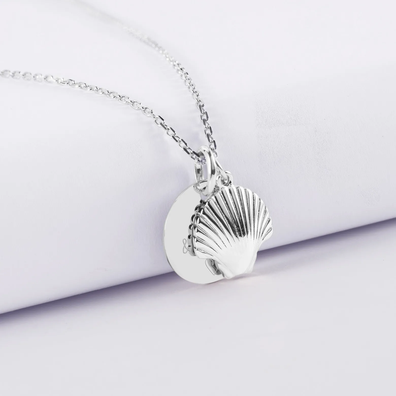Pendentif personnalisé médaille gravée argent 15 mm et breloque(s) summer - à composer