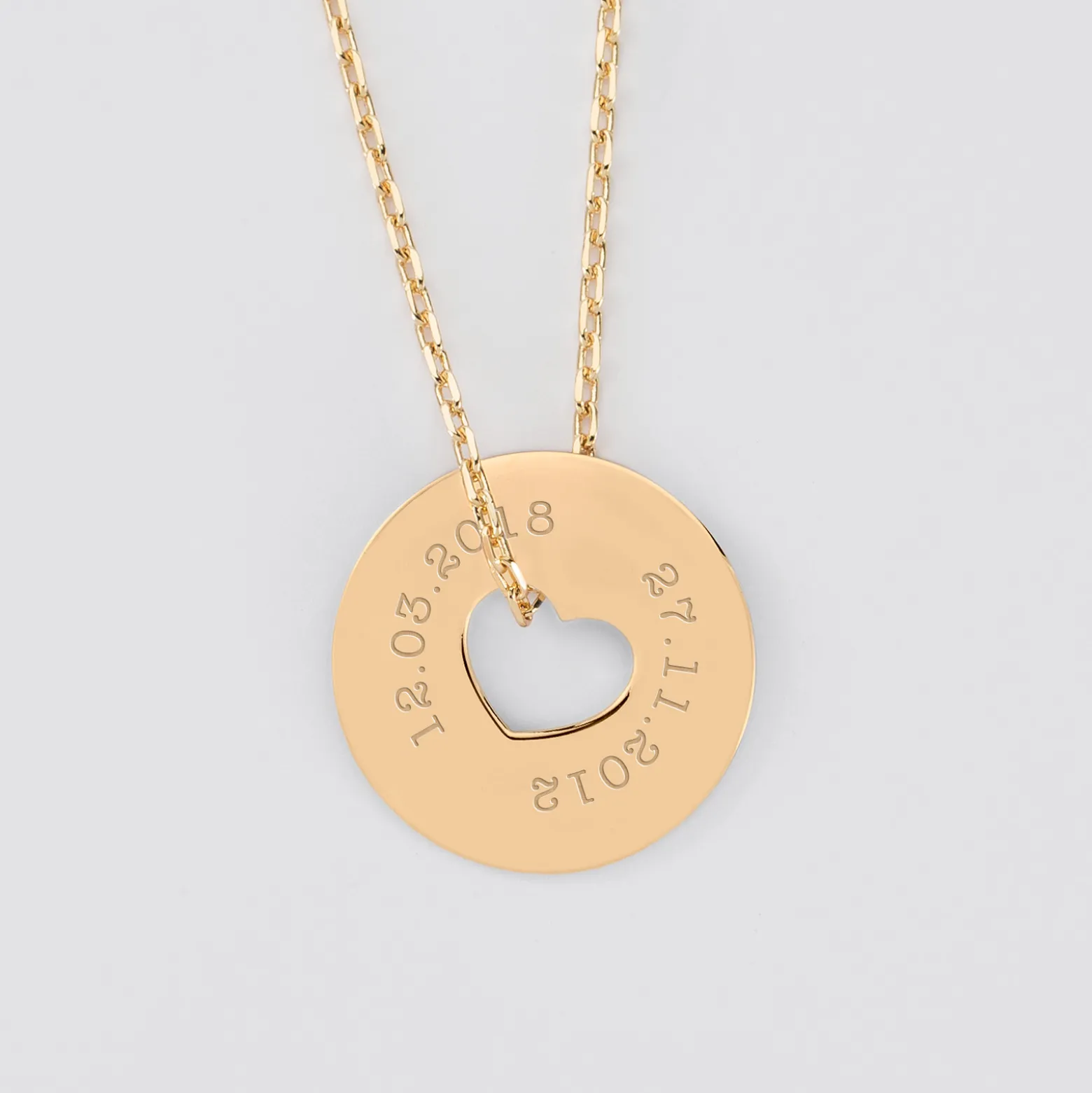 Pendentif personnalisé médaille gravée plaqué or cible coeur 21 mm
