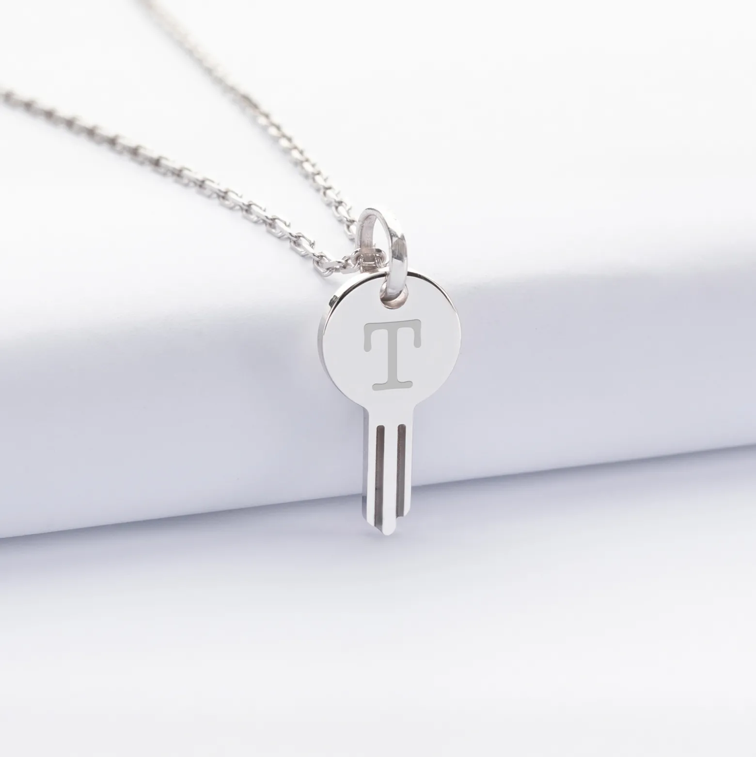 Pendentif personnalisé médaille gravée argent clé 19x10mm