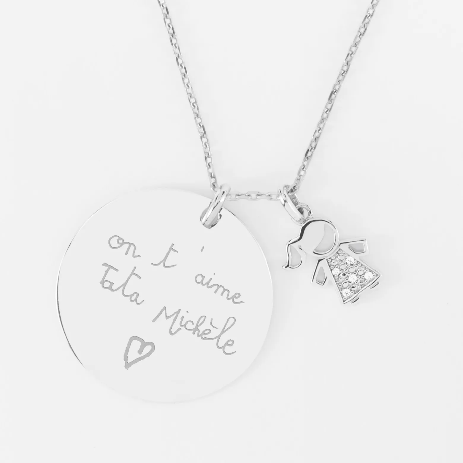 Pendentif personnalisé médaille gravée argent 27 mm et breloque petite fille scintillante 12 mm
