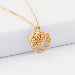 Pendentif personnalisé médaille gravée plaqué or 10 mm et breloque arbre de vie contour torsadé 16 mm