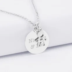 Pendentif personnalisé médaille gravée argent 19 mm et breloque petit garçon zircon 12 mm