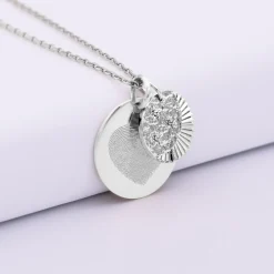 Pendentif personnalisé médaille gravée argent 19 mm et breloque Lune trio zircons 14 mm