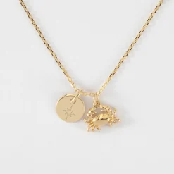 Pendentif personnalisé médaille gravée plaqué or 10 mm et breloque crabe 7x12 mm
