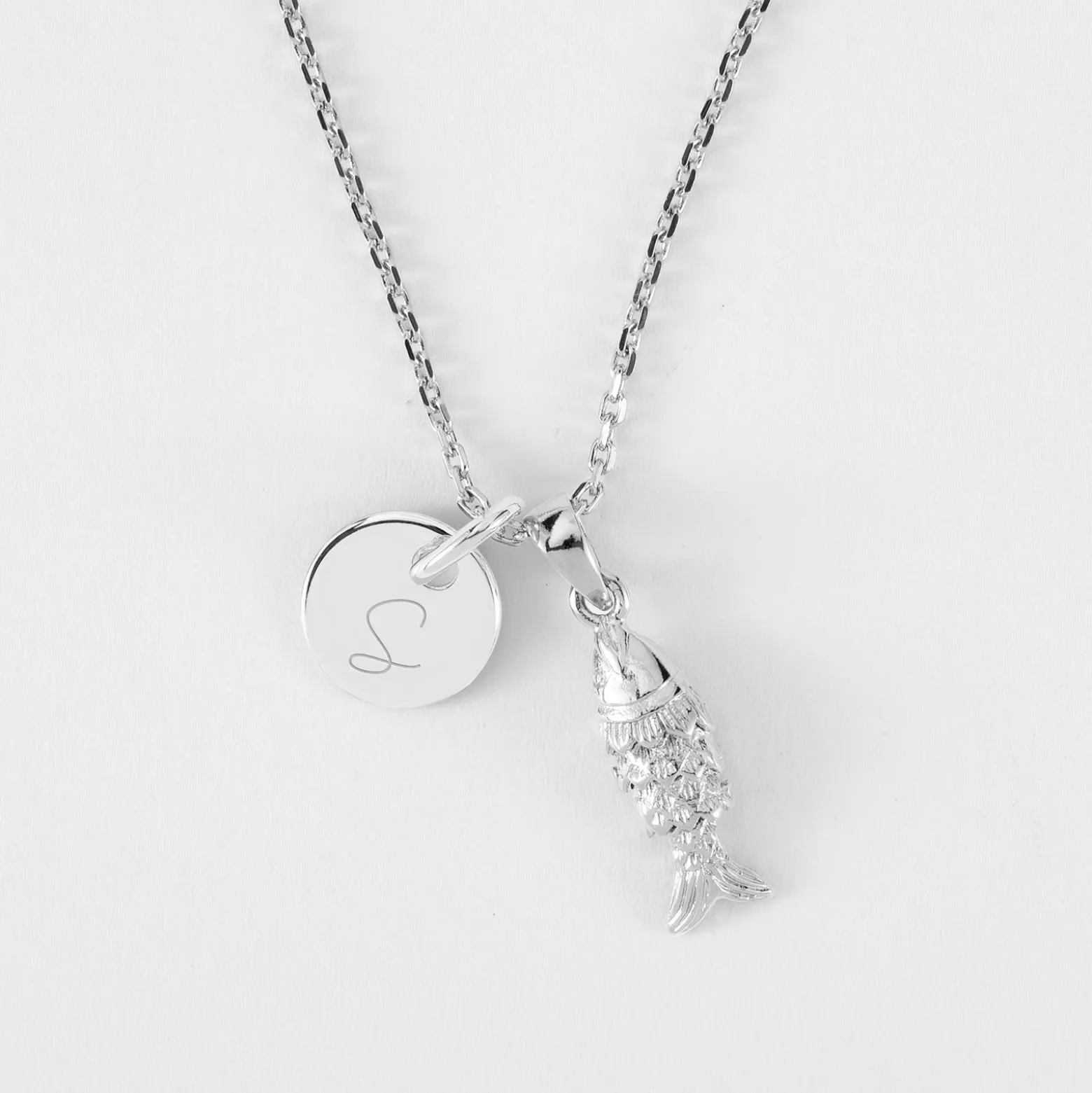 Pendentif personnalisé médaille gravée argent 10 mm et breloque poisson articulé 15 mm