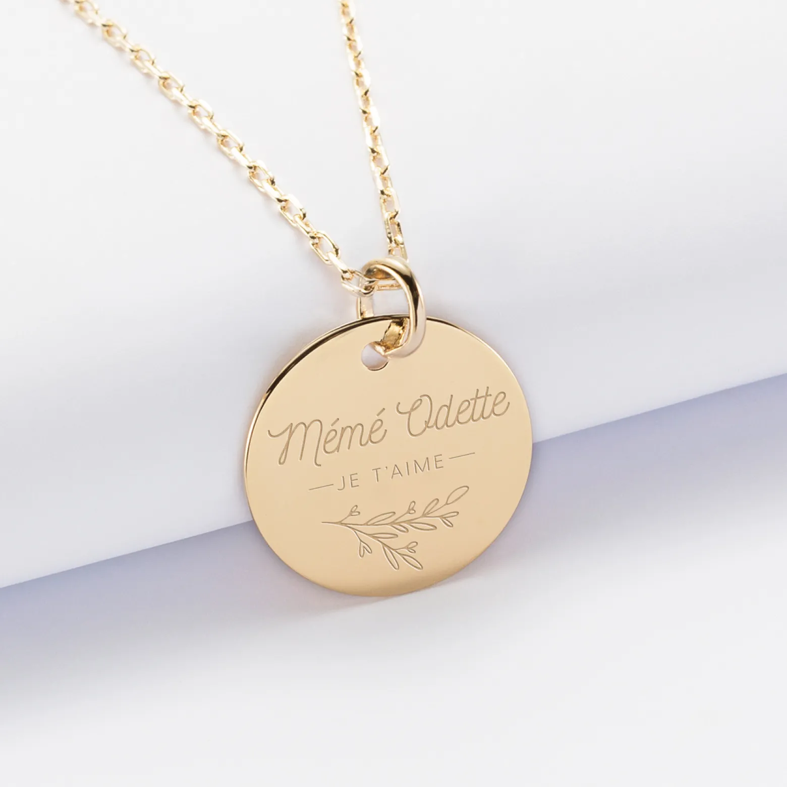 Pendentif personnalisé médaille gravée plaqué or 19 mm - édition spéciale "Amour floral"