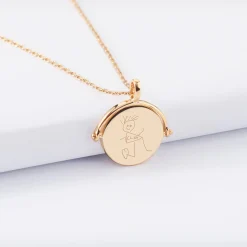 Pendentif personnalisé médaille gravée nacre réversible plaqué or 15 mm