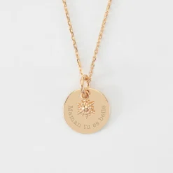Pendentif réversible personnalisé médaille gravée plaqué or 15 mm et breloque étoile brillante 6 mm