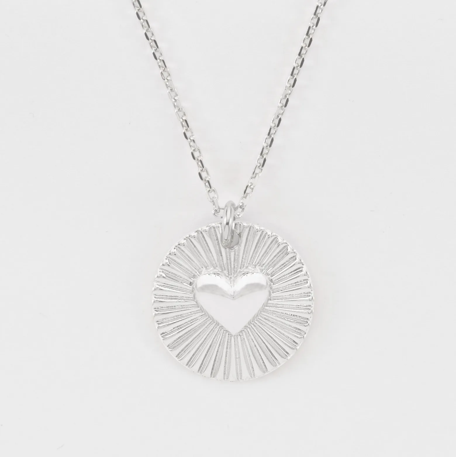 Pendentif Témoin personnalisé médaille soleil coeur bombé gravée argent 19 mm