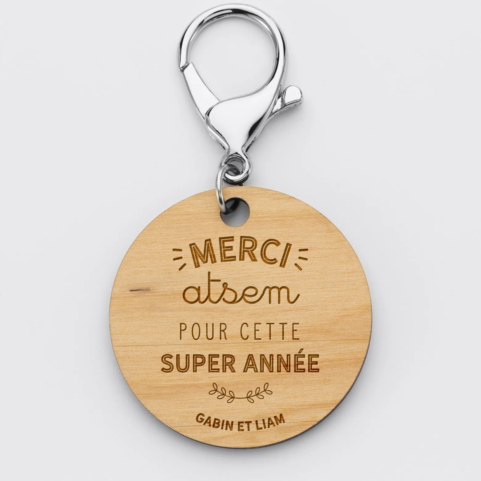 Porte clé personnalisé gravée bois médaille ronde 50 mm "Merci Maîtresse" - Nos petits imparfaits