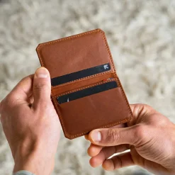 Porte-carte personnalisé double volets cuir couleur fauve 6,8x9,8cm