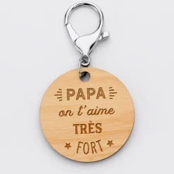 Porte-clés gravé bois médaille ronde 50 mm - Edition spéciale "Papa on t'aime très fort"
