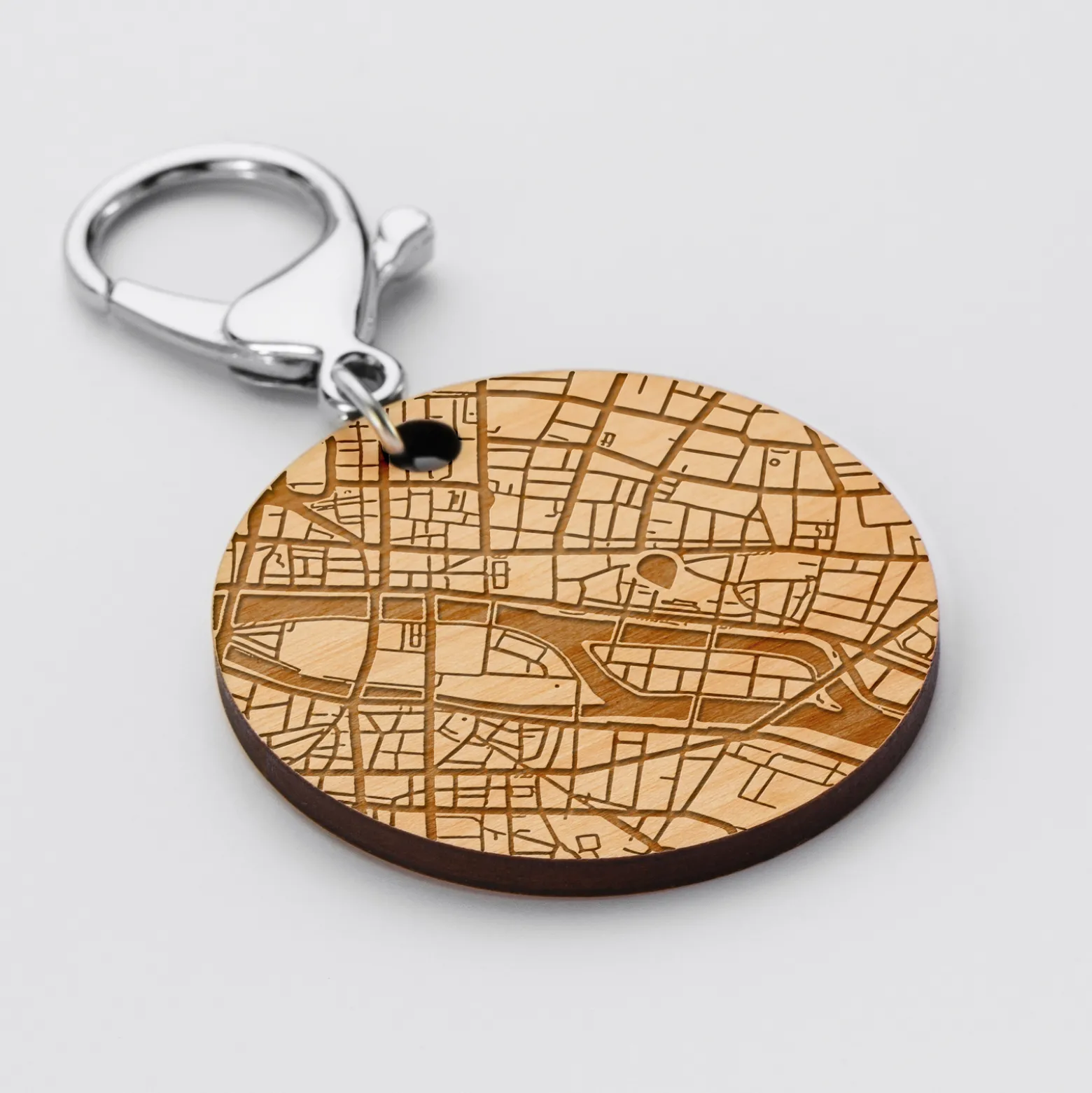 Porte-clés personnalisé gravé bois médaille ronde 50 mm "Géo map"