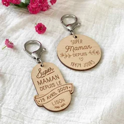 Porte-clés personnalisé gravé bois médaille ronde 50 mm - "Super maman depuis"
