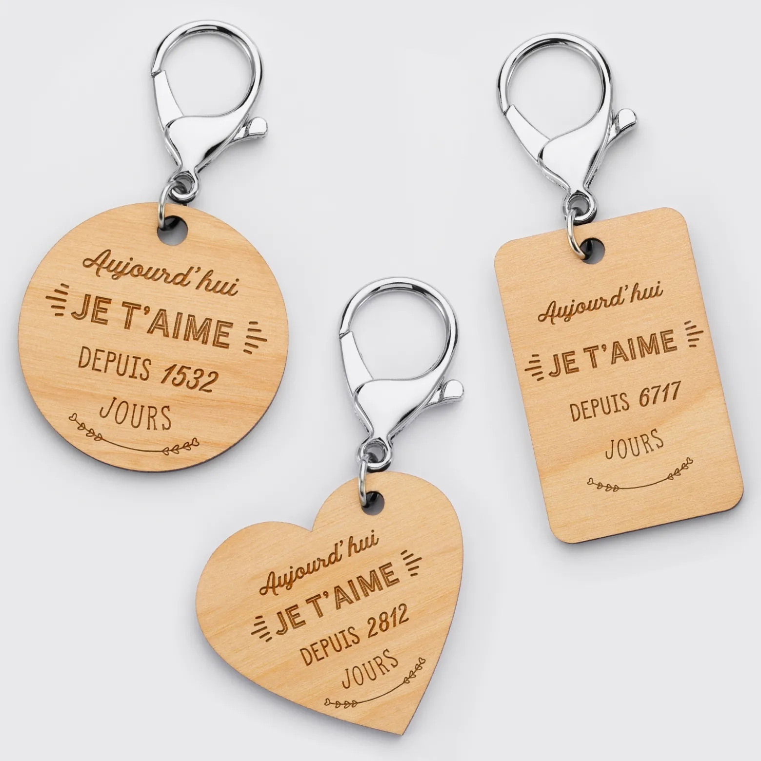 Porte-clés personnalisé gravé bois médaille 50 mm "Je t'aime depuis..."