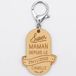 Porte-clés personnalisé gravé bois médaille ovale 58x43 mm -