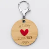 Porte-clés personnalisé gravé bois médaille 50 mm "Je t'aime depuis..." et coeur acrylique rouge