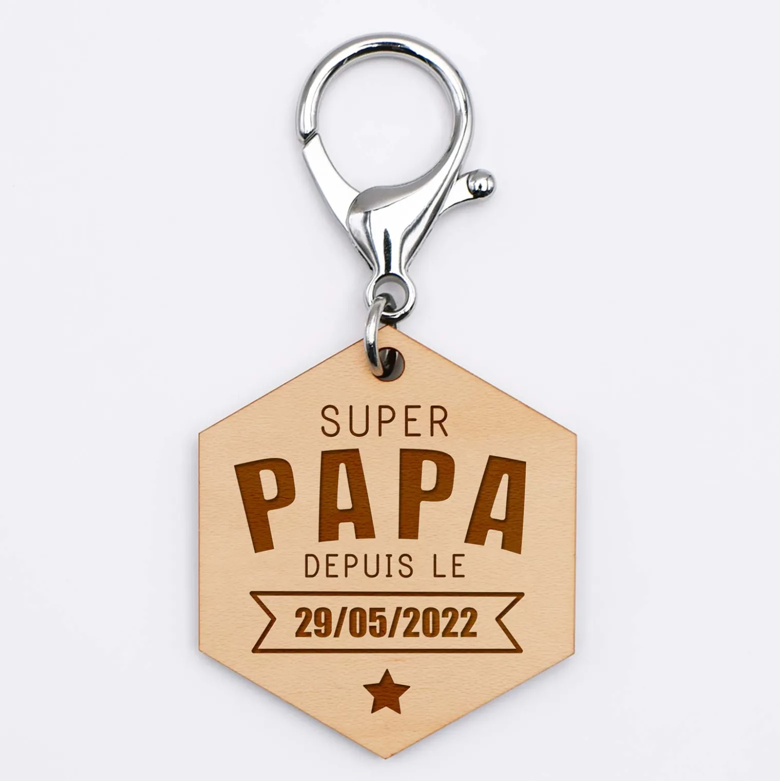 Porte-clés personnalisé gravé bois médaille hexagone 52x45 mm - "Super papa depuis"