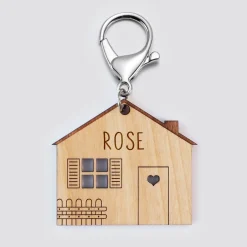 Porte-clés personnalisé médaille gravée bois Maison