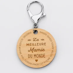 Porte-clés personnalisé prénoms médaille gravée bois ronde 50 mm "La meilleure Mamie du monde"