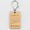 Porte-clés Spotify personnalisé calendrier médaille rectangle gravée bois 55x35 mm
