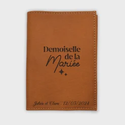 Protège passeport EVJF personnalisé cuir couleur Caramel