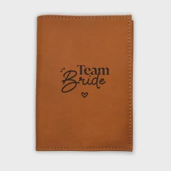 Protège passeport EVJF personnalisé cuir couleur Caramel