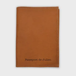 Protège passeport personnalisé cuir couleur Caramel