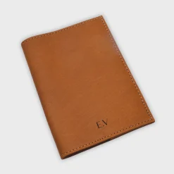 Protège passeport personnalisé cuir couleur Caramel